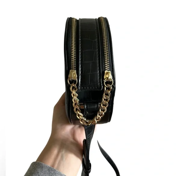 Free People Leather Circle Crossbody Bag Black - Picture 13 of 14